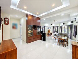 Jalan Waringin (D14), Terrace #539989091